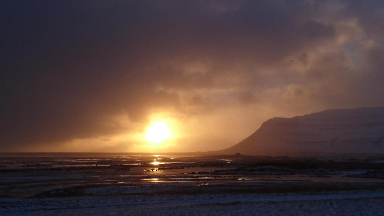 Aegisholt Privete House With Hot Tub Lägenhet Patreksfjordur Exteriör bild