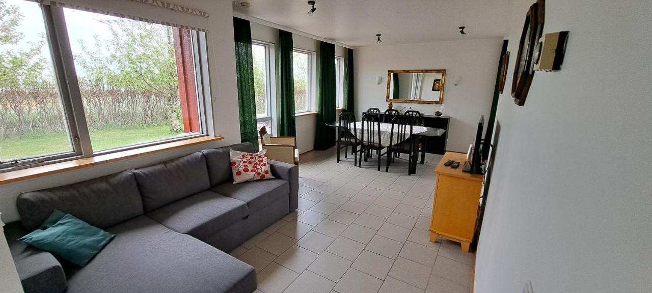 Aegisholt Privete House With Hot Tub Lägenhet Patreksfjordur Exteriör bild